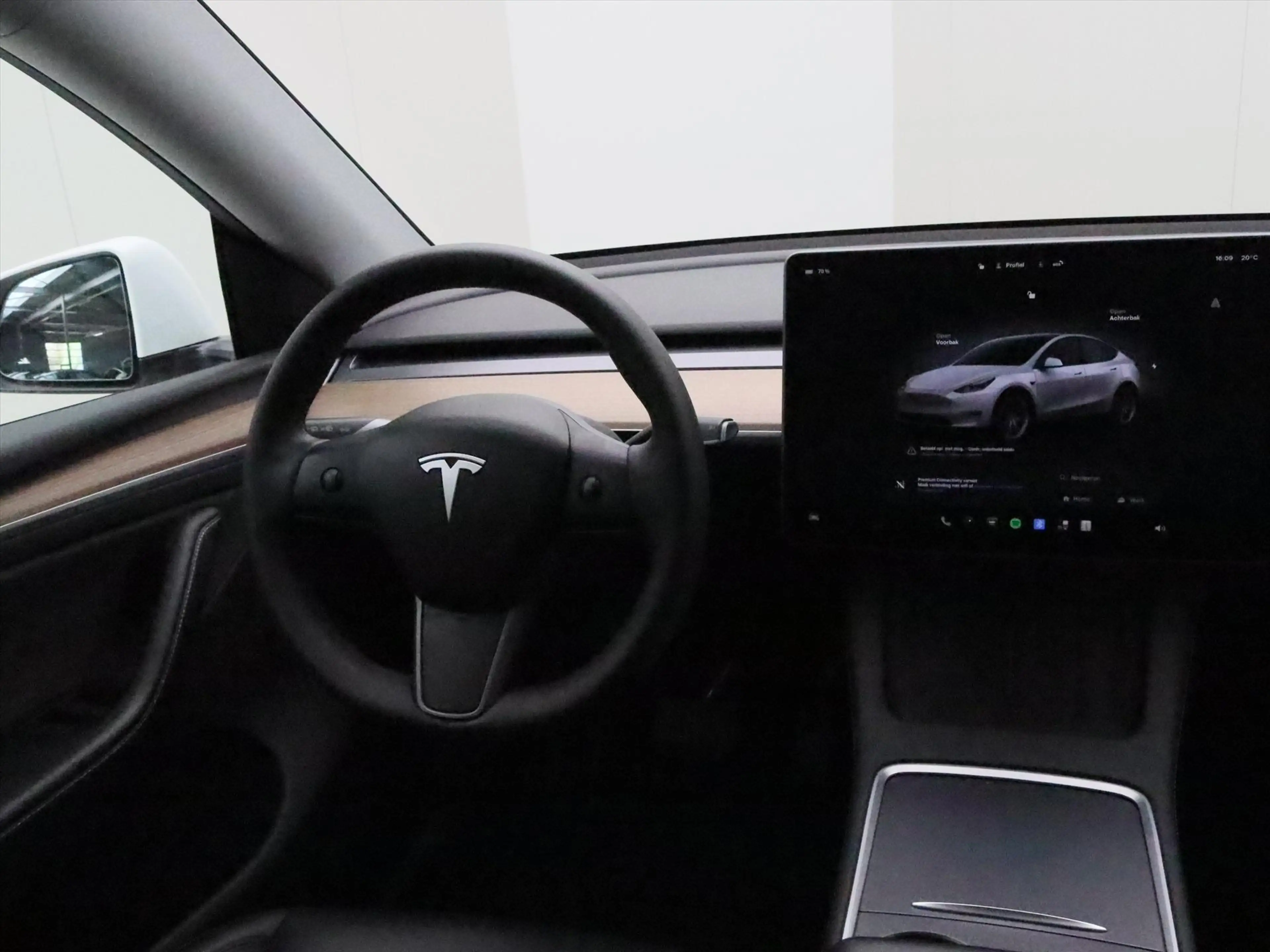 Tesla Model Y Long Range AWD 75kWh 351pk 92.2% SoH [ AMD RYZEN+A — photo 10