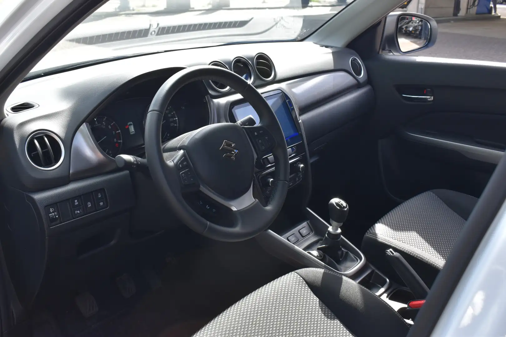 Suzuki Vitara 1.4 Boosterjet Select Smart Hybrid | 11-2024 | Nav Blanc - 2