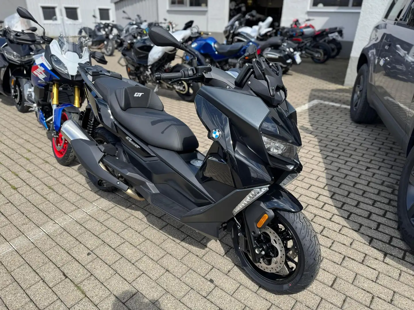 BMW C 400 GT sofort Verfügbar Komfort Paket uvm. Fekete - 1