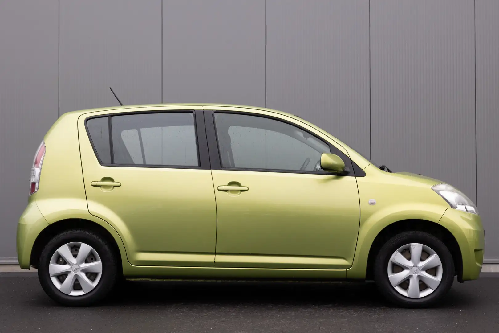 Daihatsu Sirion 2 1.0-12V Trend nl-auto airco apk 19-03-2026 Groen - 2