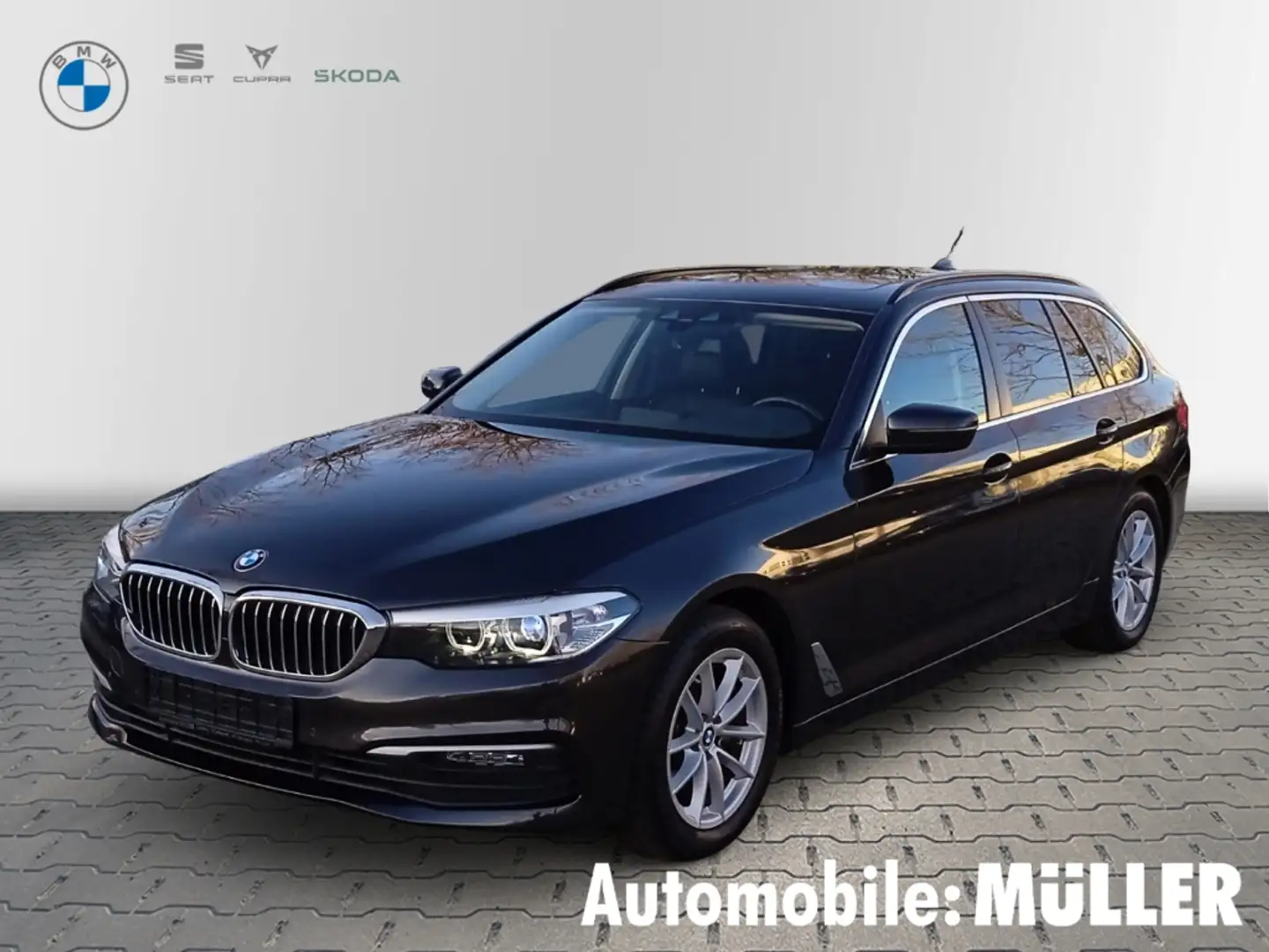 BMW 520 d Touring*Panorama*Sportsitz*RFK*Driv.Ass.* Grau - 1