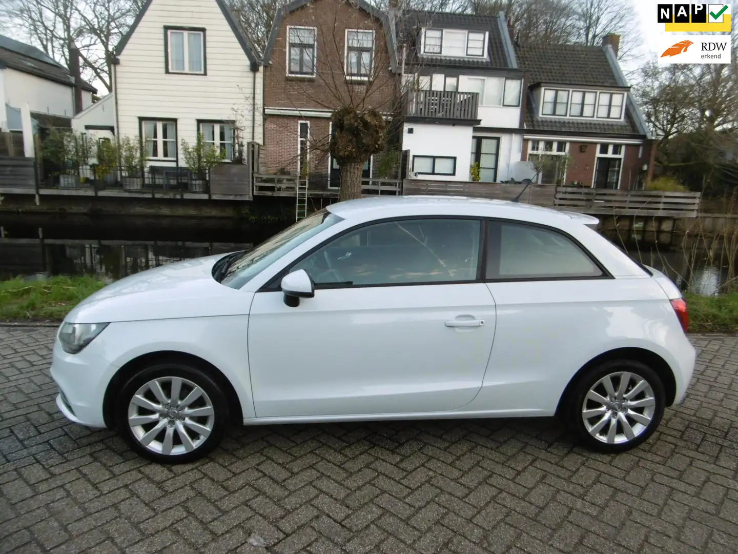 Audi A1 1.2 TFSI 86pk Pro Line Navi Airco Cruise Zuinig A- Wit - 1