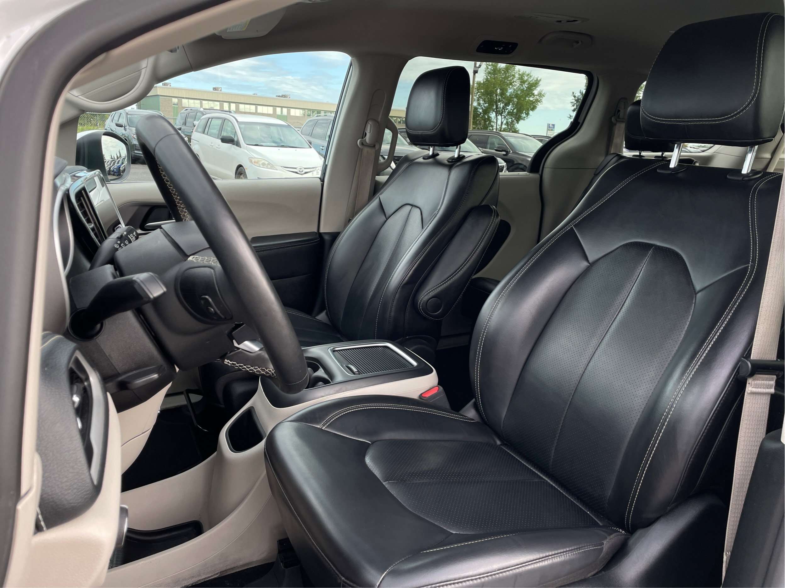 2023 Chrysler Pacifica Touring L FWD — снимка 1