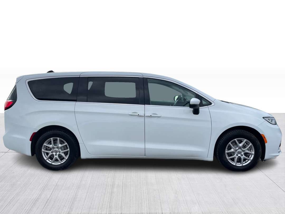 2023 Chrysler Pacifica Touring L FWD — снимка 1
