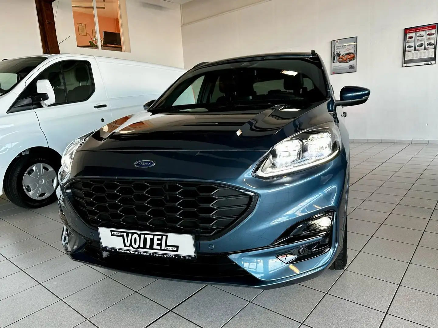 Ford Kuga ST-Line X 1.5 EcoBoost 150PS Winter-Paket Azul - 2
