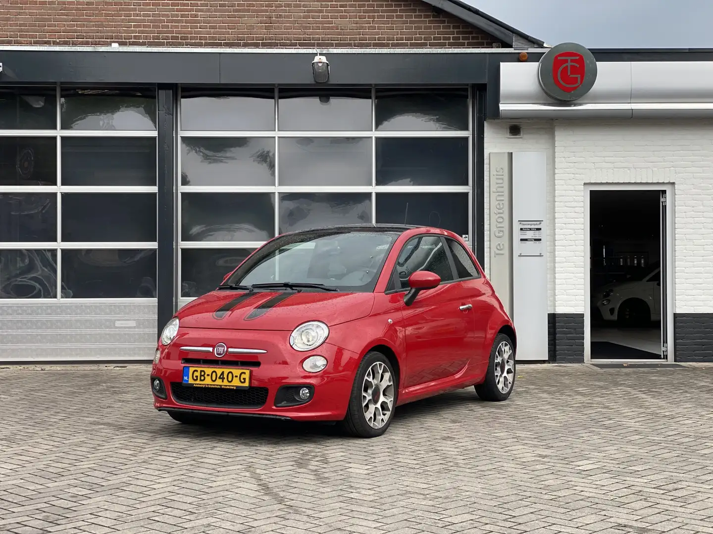 Fiat 500 SPORT 0.9 TwA Turbo | Schuif kantel dak | Open dak Červená - 1