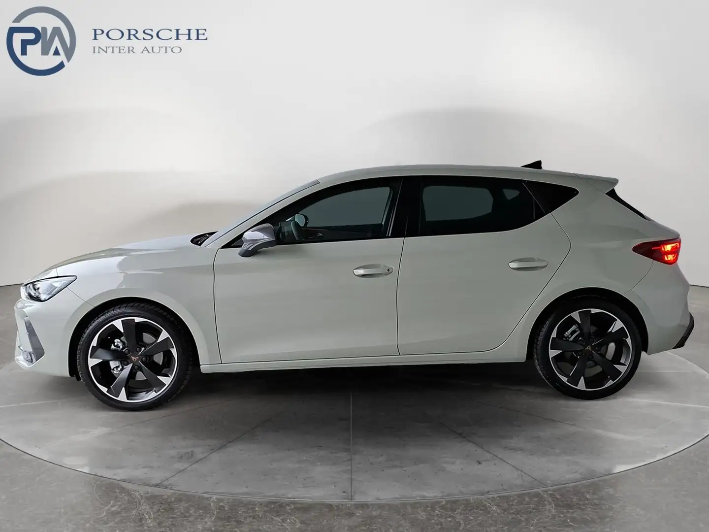 CUPRA Leon 1.5 TSI 150 PS ACT Gris - 2