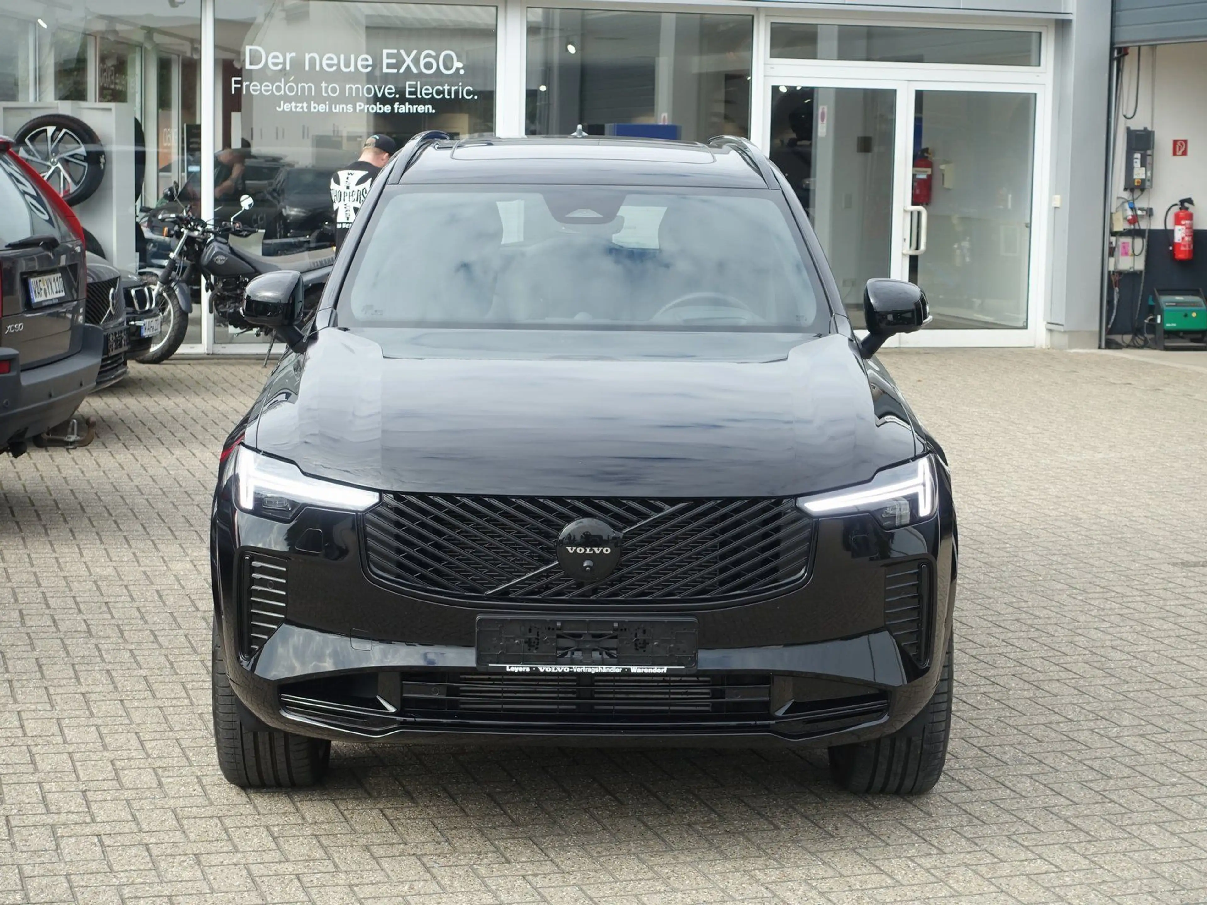 Volvo XC90 Black Edition Ultra T8 AWD Plug-in/FourC — photo 7