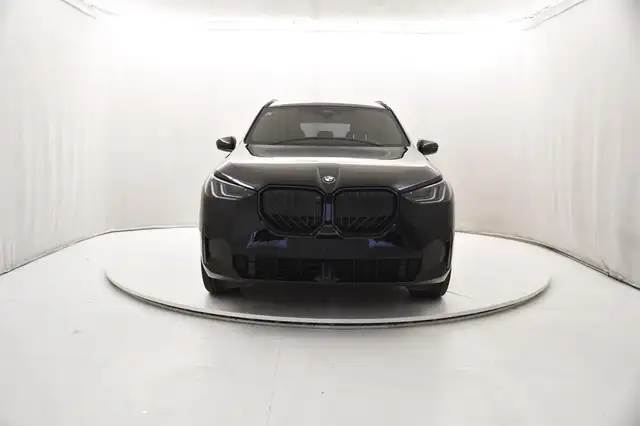 BMW X3 view 5
