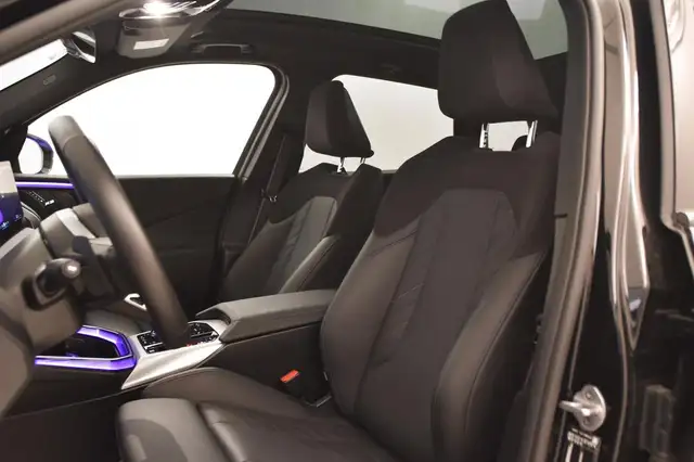 BMW X3 view 12