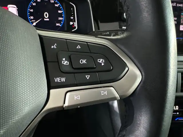 Volkswagen Polo view 12