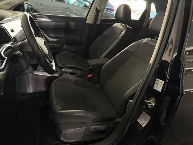 Volkswagen Polo view 10