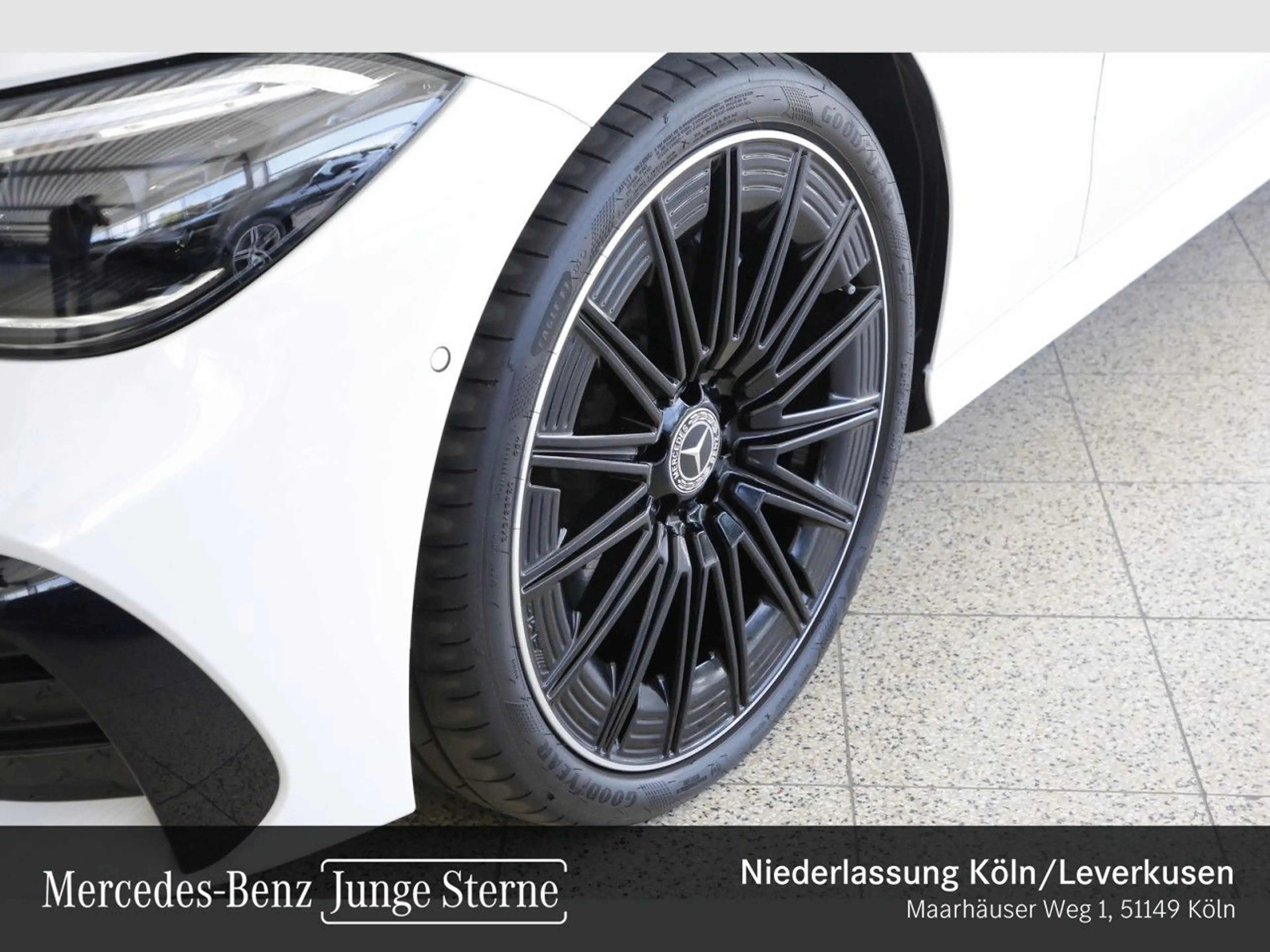Mercedes-Benz CLE 220 d AMG+NIGHT+360+LED+TOTW+KEYLESS+9G — photo 4