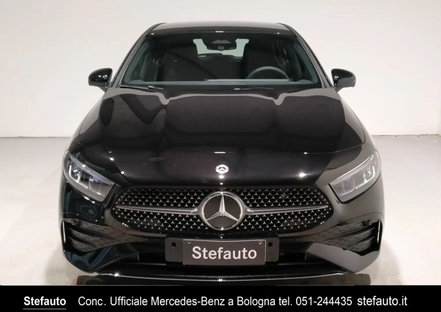 Mercedes-Benz A 180 d Automatic AMG Line Advanced Plus Negru - 2