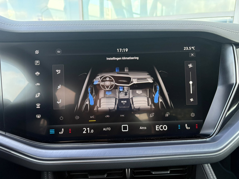 Volkswagen Touareg 3.0 TSi eHybrid 4MOTION R 462pk NW model Luchtveri — photo 38