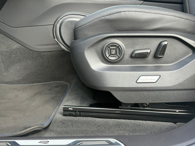 Volkswagen Touareg 3.0 TSi eHybrid 4MOTION R 462pk NW model Luchtveri — photo 36
