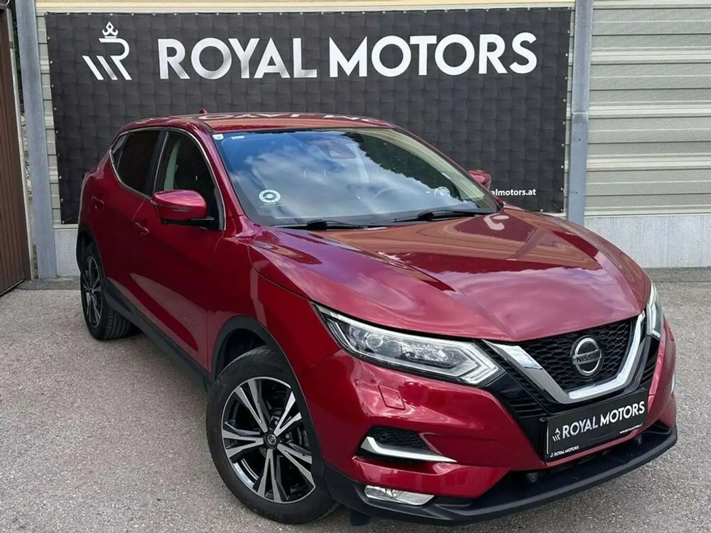 Nissan Qashqai N-Connecta Rot - 1