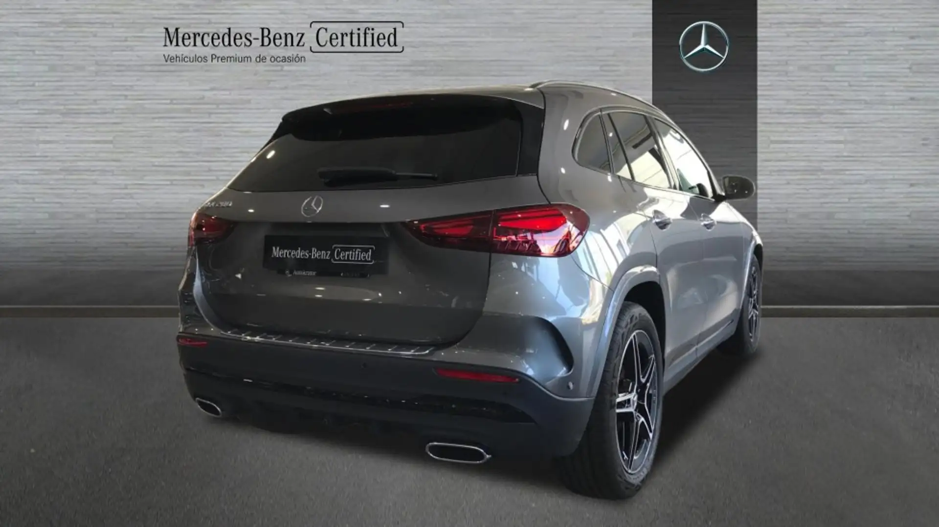 Mercedes-Benz GLA 200 - 2