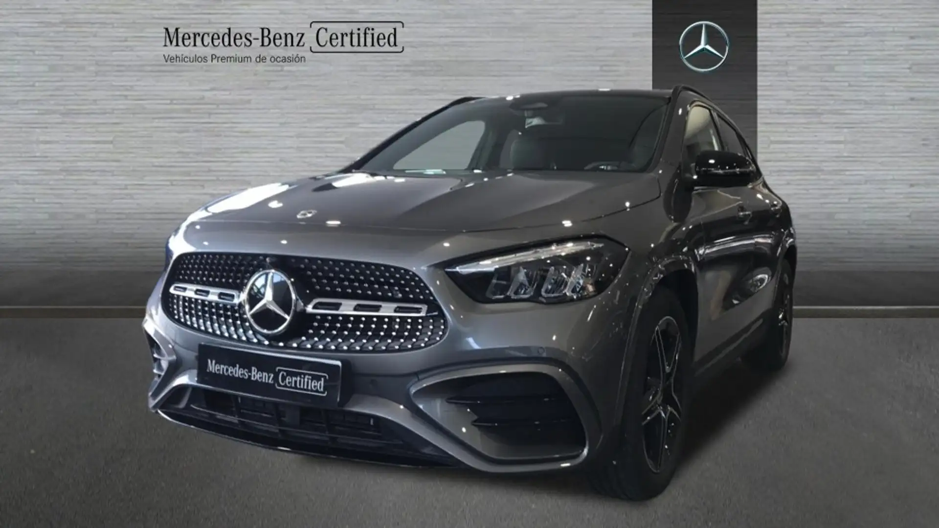 Mercedes-Benz GLA 200 - 1