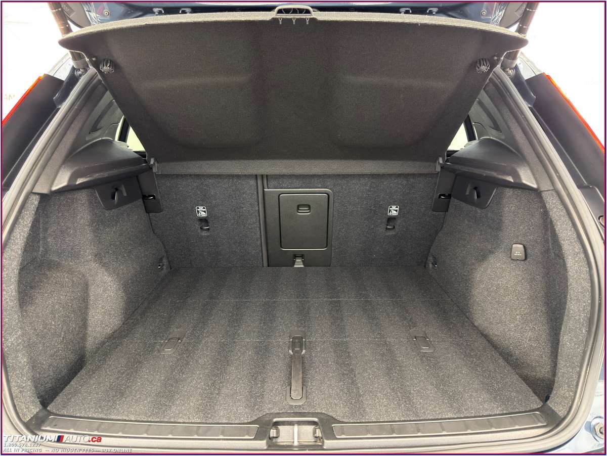 2022 Volvo XC40 Twin Plus P8 eAWD-Pano Roof-360 Camera-359KM Range thumb 39
