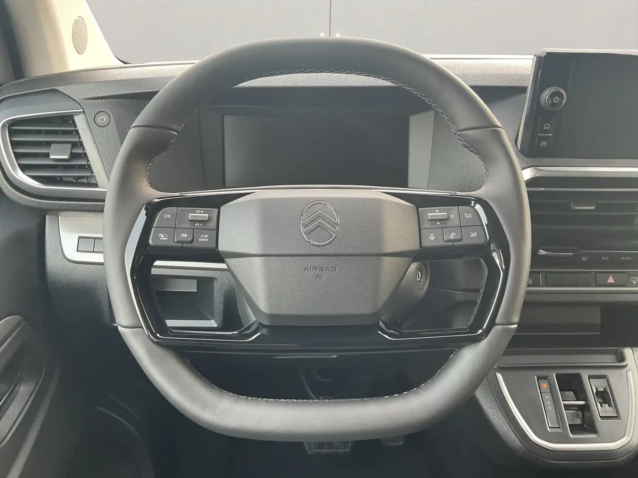 Citroen Spacetourer 2.2 Diesel 180 Plus M *SOFORT*AKTION* 9