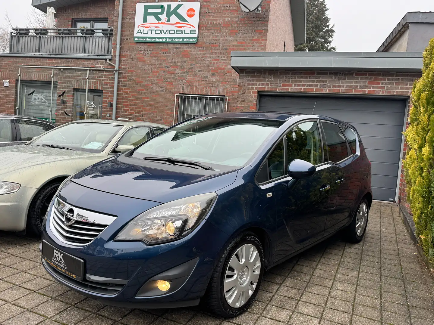 Opel Meriva Innovation Blau - 1