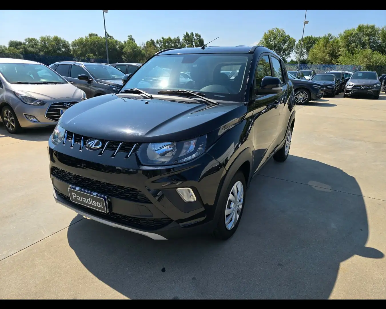 Mahindra KUV100 1.2 K6+ Czarny - 1