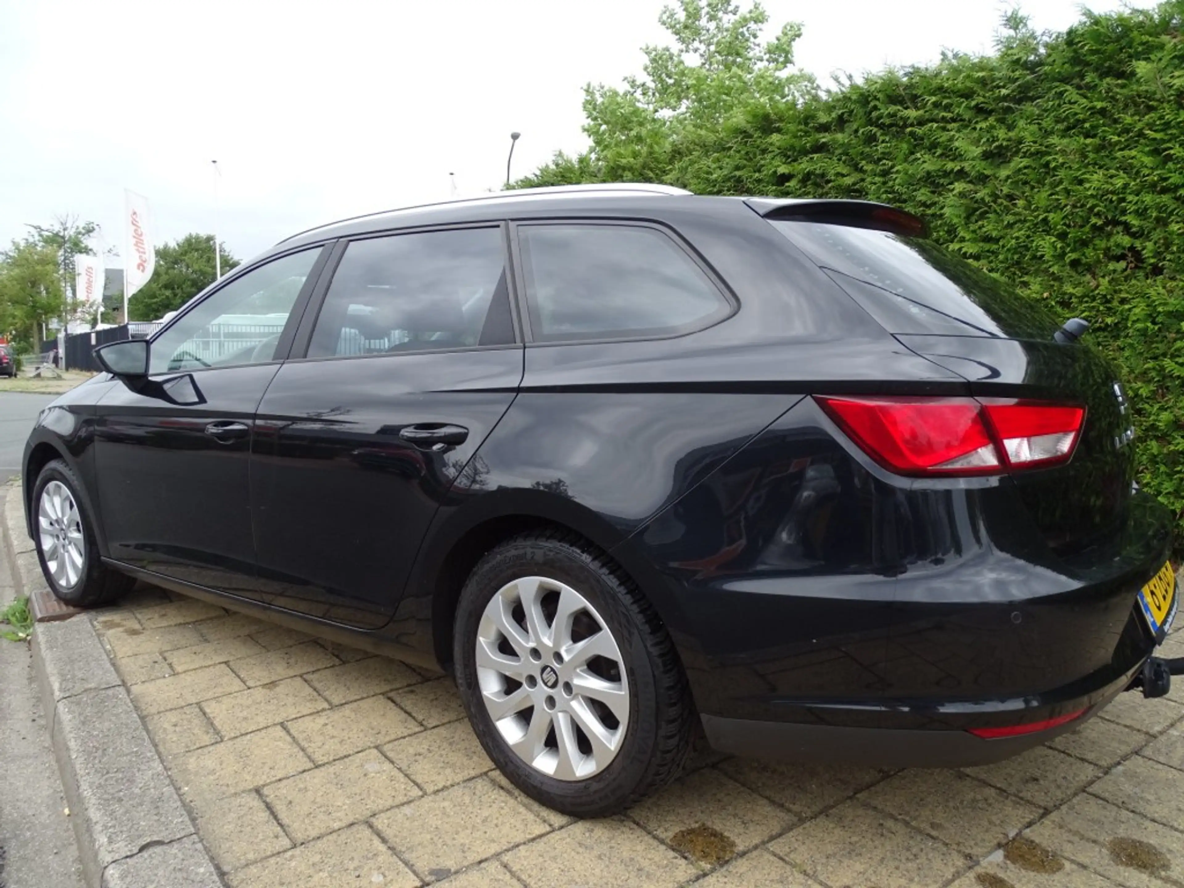SEAT Leon 1.2 TSI REF. BNS-Airco-Cruise-Trkh-Blth-Pdc — photo 2