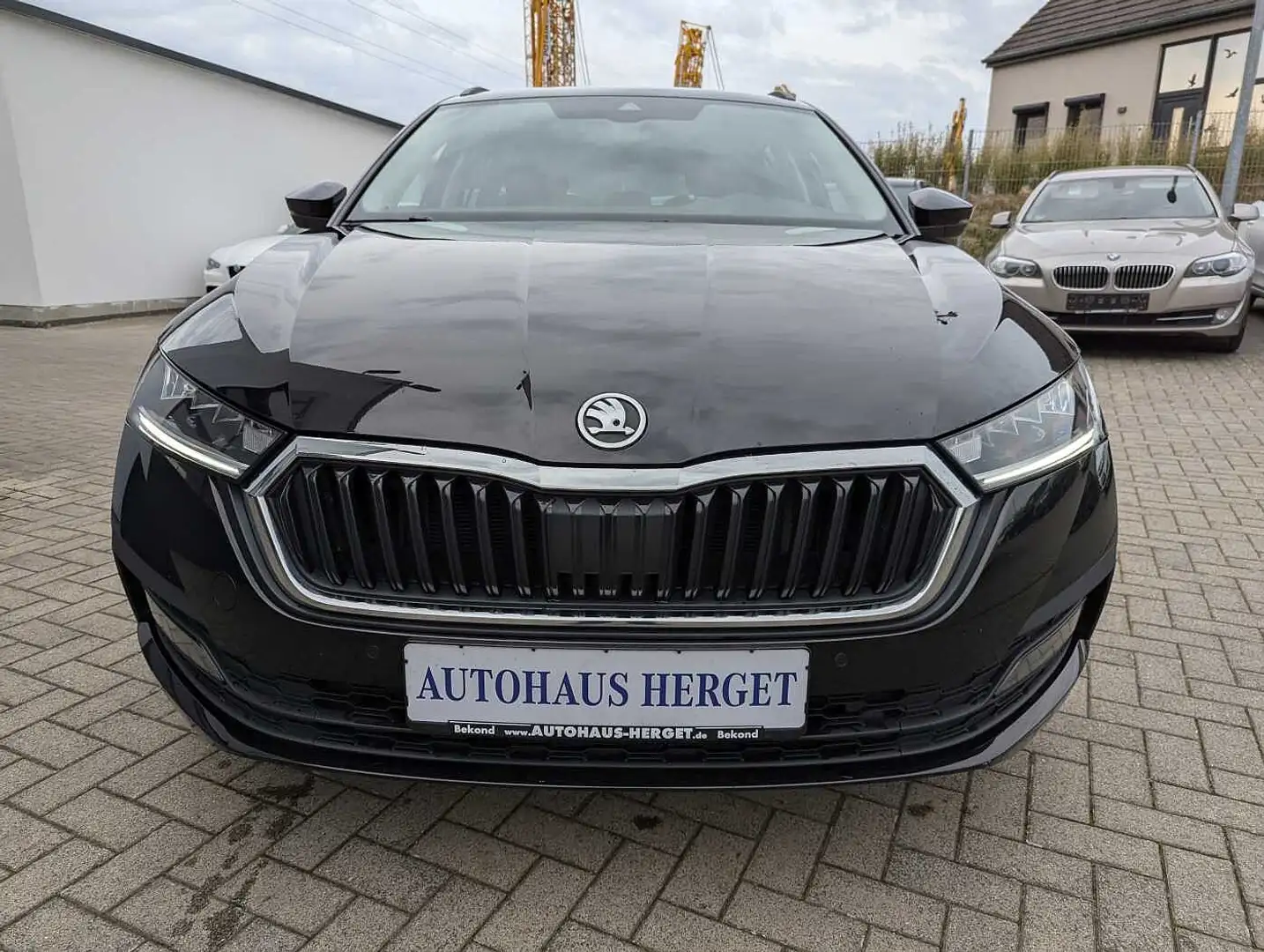 Skoda Octavia Combi 1.0 TSI e-TEC DSG Ambition 1.Hand/Scheckheft Noir - 2