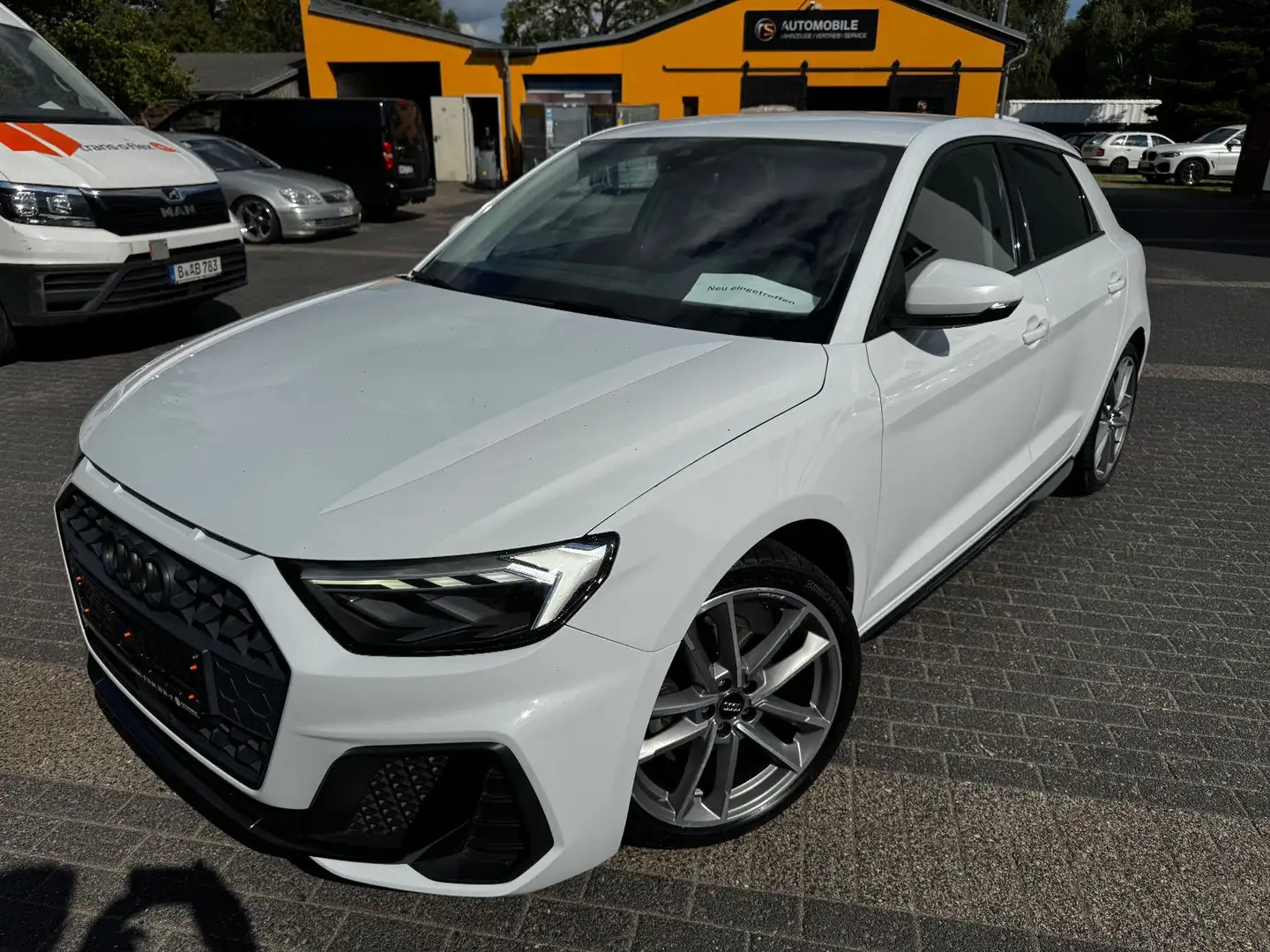 Audi A1 35 TFSI Sportback S tronic S line+NAVI+LED Weiß - 1