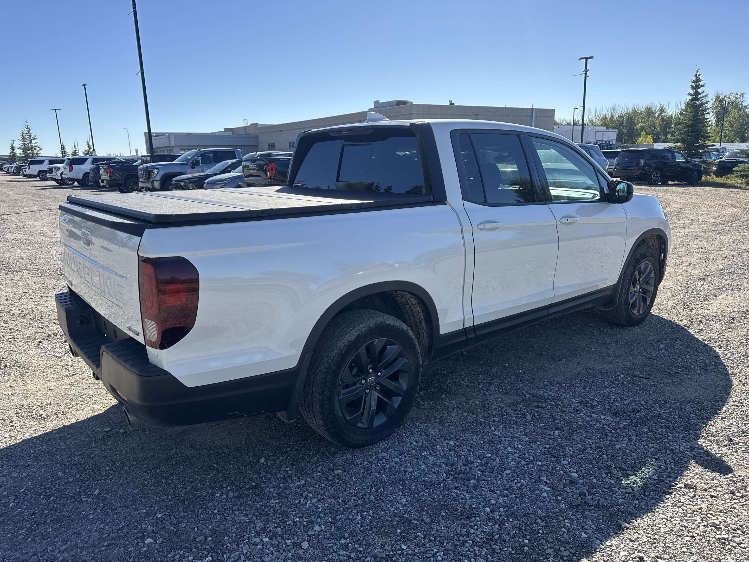 2025 Honda Ridgeline SPORT- 3.6L- SUNROOF - REMOTE START - TONNEAU COVE — photo 1