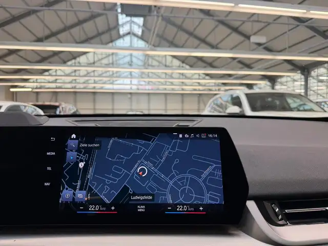 BMW Ix1 view 12