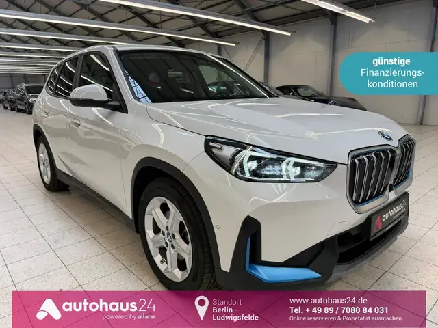 BMW Ix1 main image