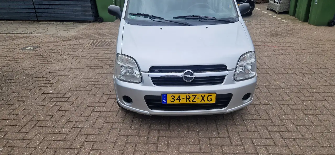 Opel Agila