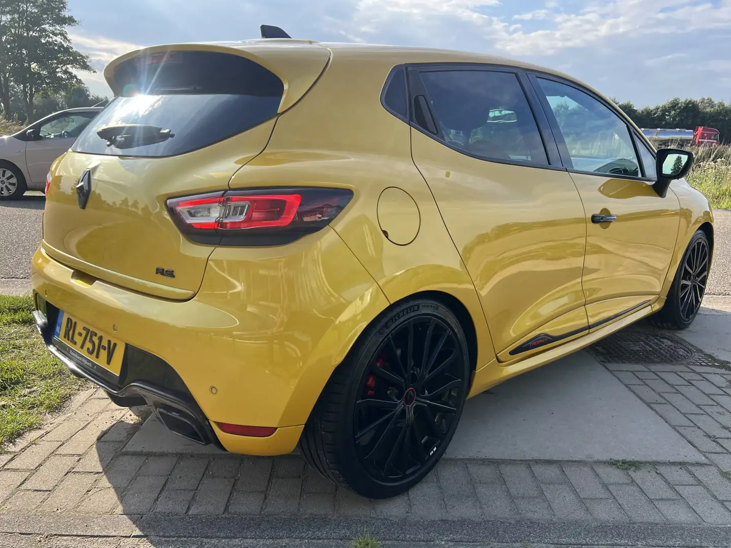 Renault Clio 1.6 Turbo 220PK R.S. Trophy / 2e Eigenaar / Akrapo Gelb - 2