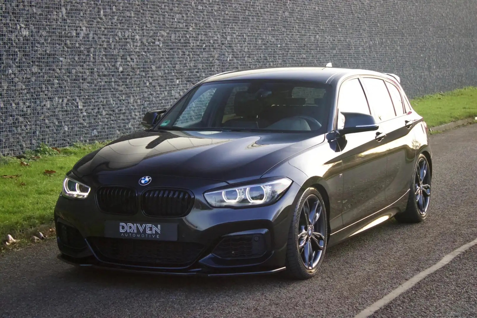BMW 140 1-serie M140i xDrive Edition Shadow High Executive Noir - 1