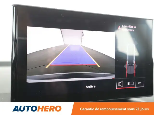 Audi Q2 view 23
