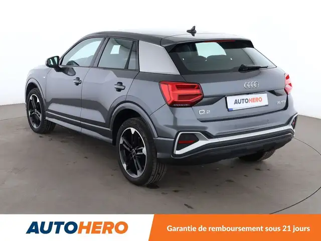 Audi Q2 view 4