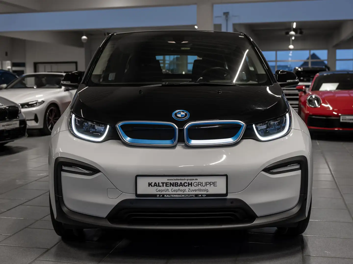 BMW i3 120Ah peak 125 kW LED W-LAN NAVI KAMERA Weiß - 2