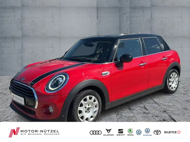 MINI Cooper 1.5 LED+NAV+SHZ+PDC+PANO+MFA+START-STOP