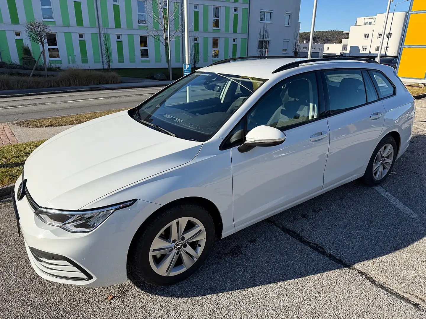 Volkswagen Golf Variant 1,0 eTSI Life DSG Weiß - 1