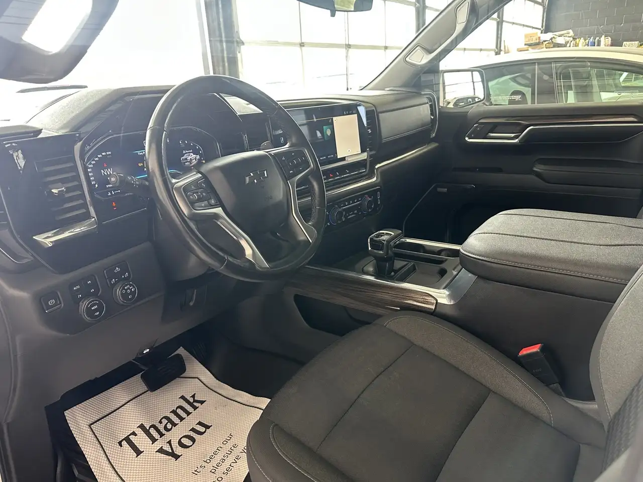 Chevrolet Silverado 1500 снимка Chevrolet Silverado 1500