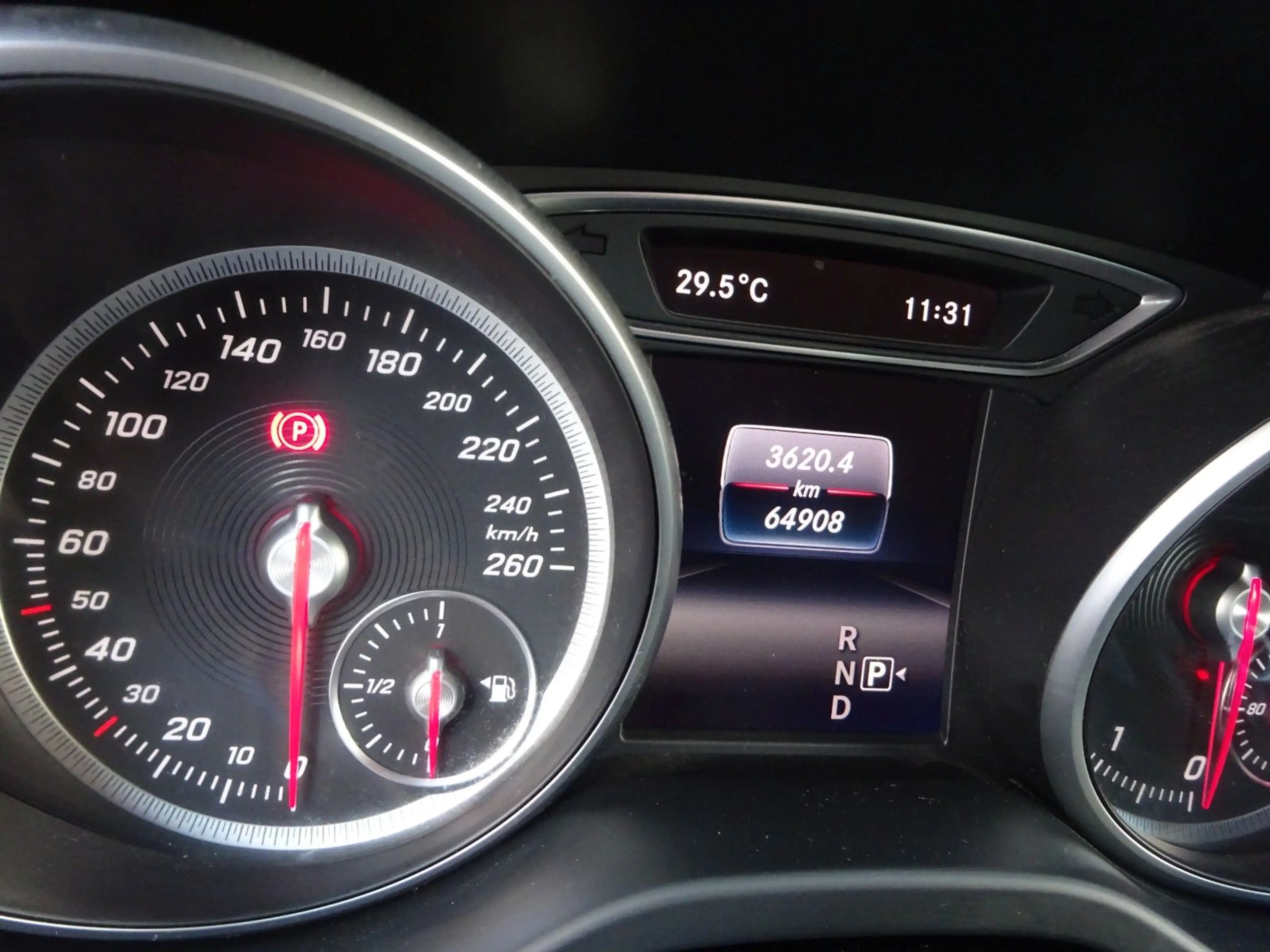 Mercedes-Benz CLA 200 Score/NAVI/EURO 6/AUTOMATIK — photo 15