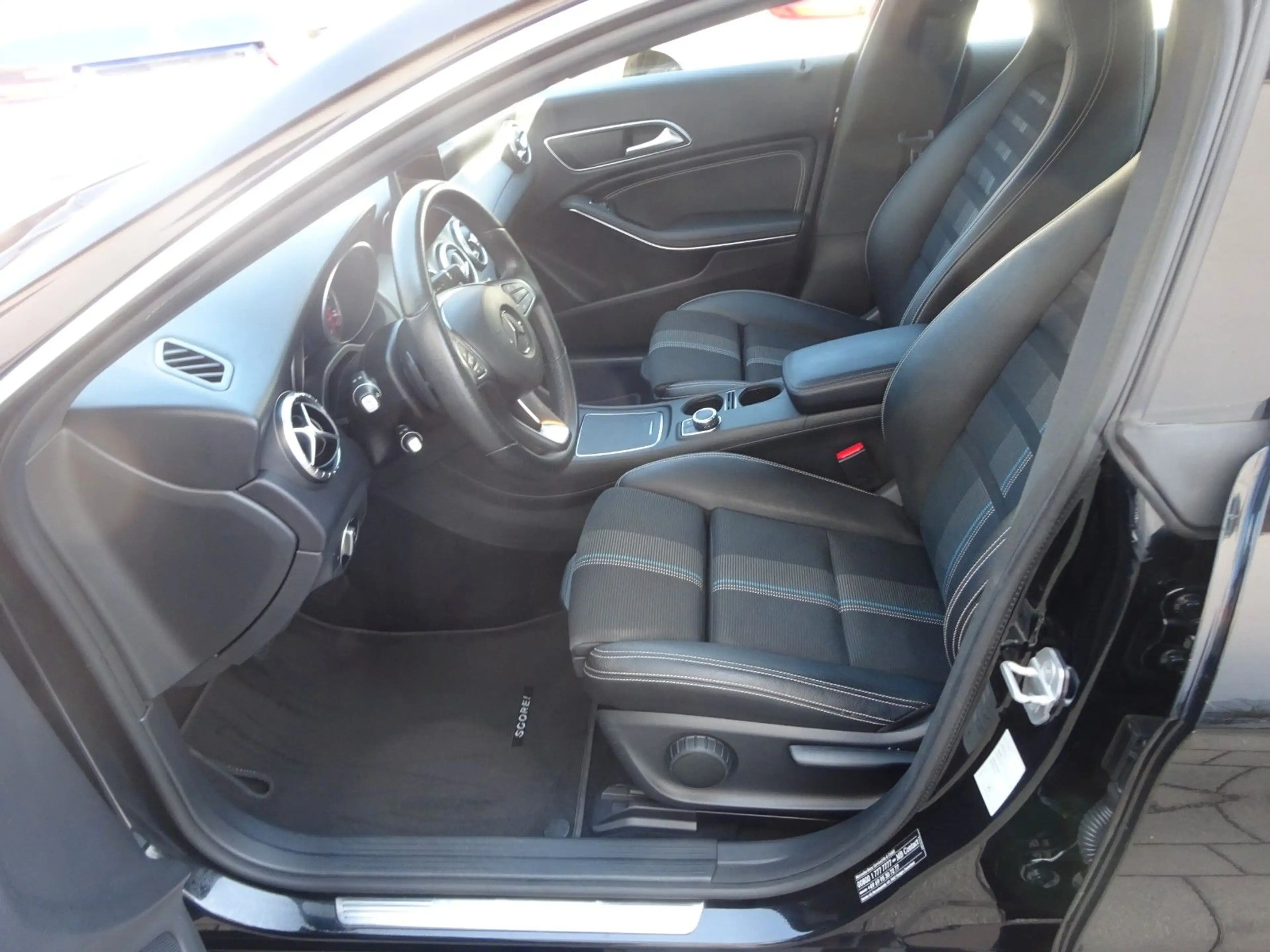 Mercedes-Benz CLA 200 Score/NAVI/EURO 6/AUTOMATIK — photo 13