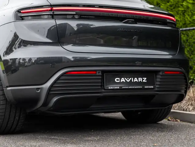 Porsche Macan view 30