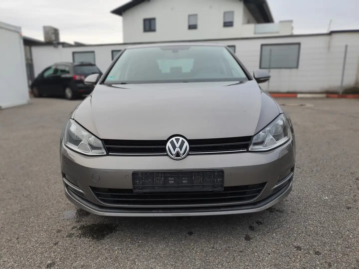 Volkswagen Golf 1,2 TSI Comfortline BMT *Navigation*Klimaautomatik Grau - 2