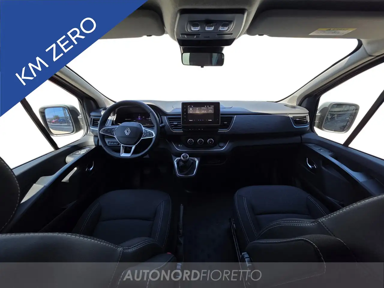 Renault Trafic 2026 — фото 11