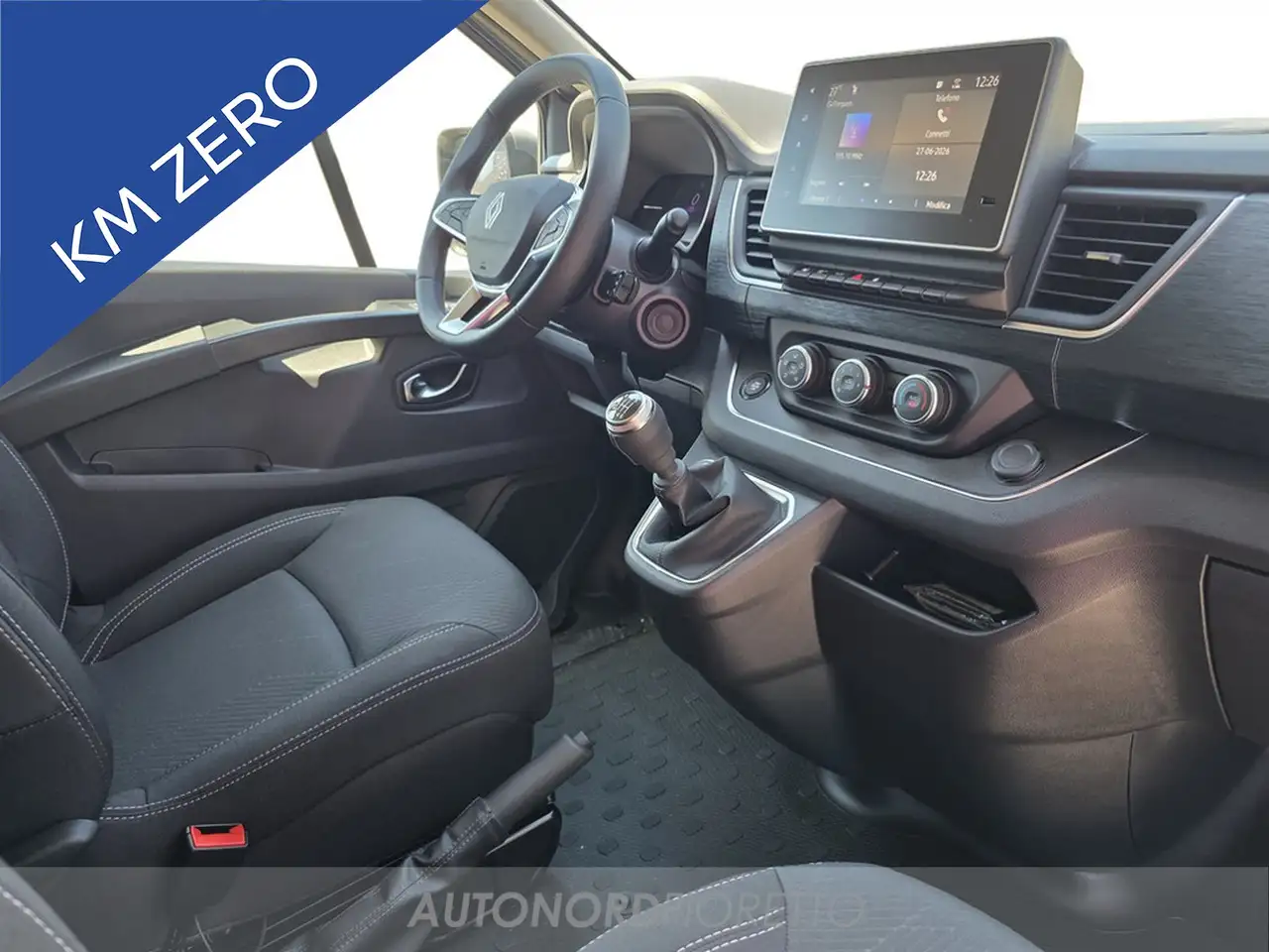 Renault Trafic 2026 — фото 15