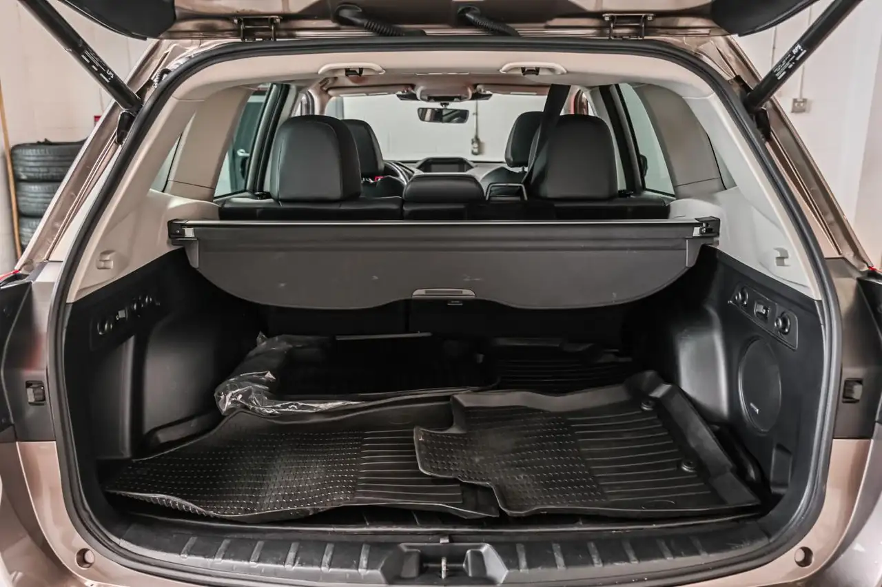 Subaru Forester снимка Subaru Forester