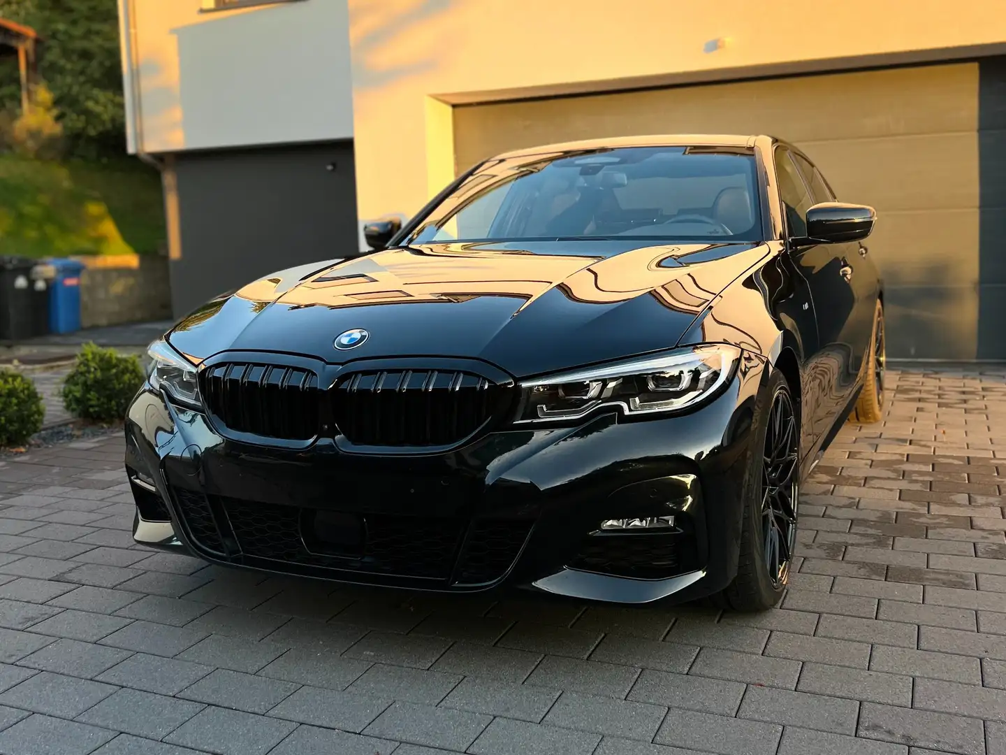 BMW 320 320d Aut. M Sport Noir - 2